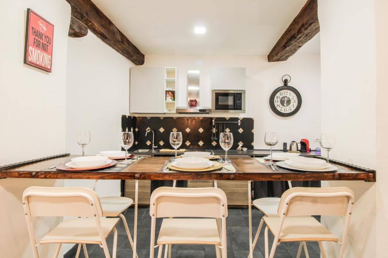 Charming Large Apartment - 3 Bedroom in Trastevere Rome Buitenkant foto