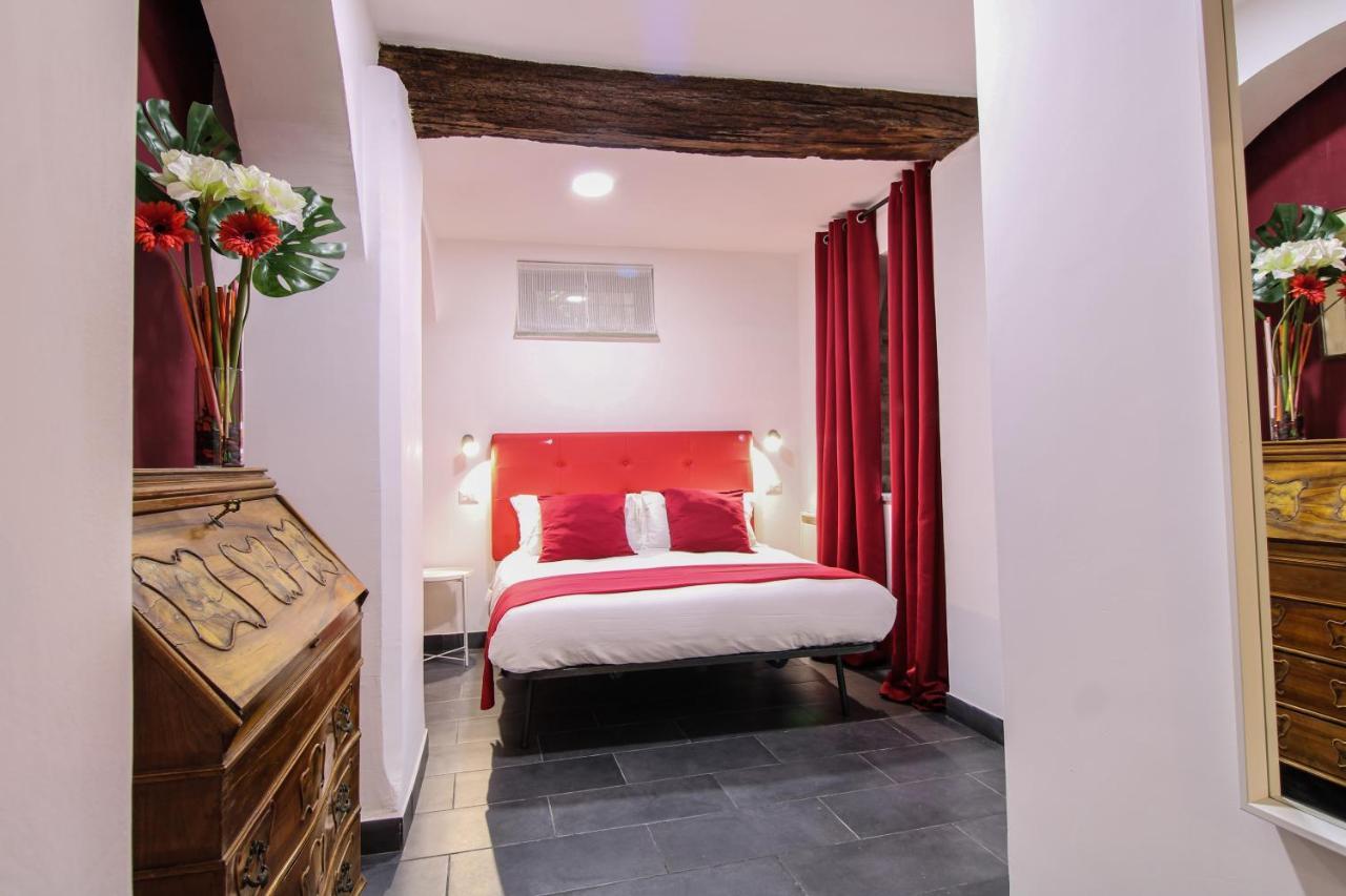 Charming Large Apartment - 3 Bedroom in Trastevere Rome Buitenkant foto