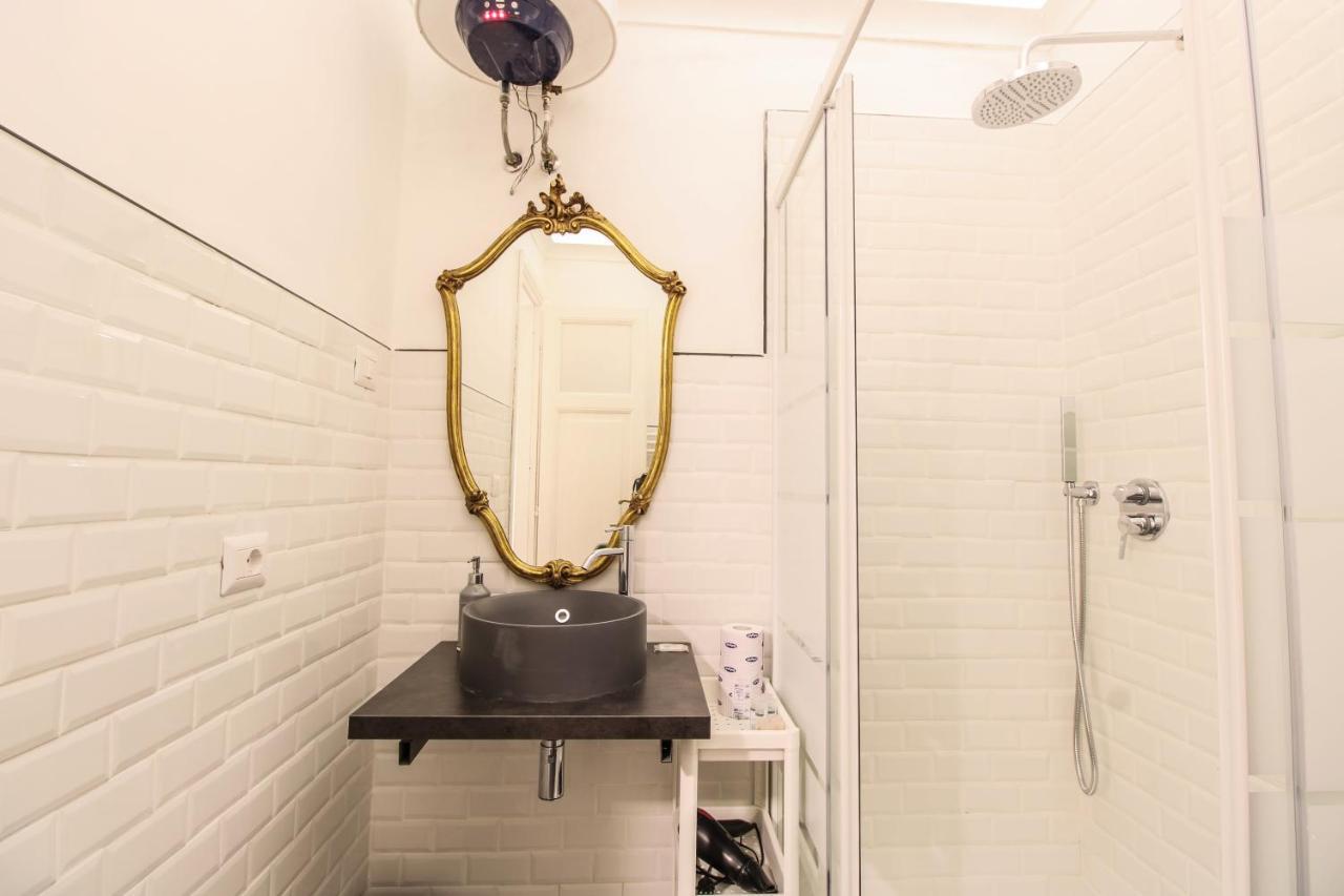 Charming Large Apartment - 3 Bedroom in Trastevere Rome Buitenkant foto
