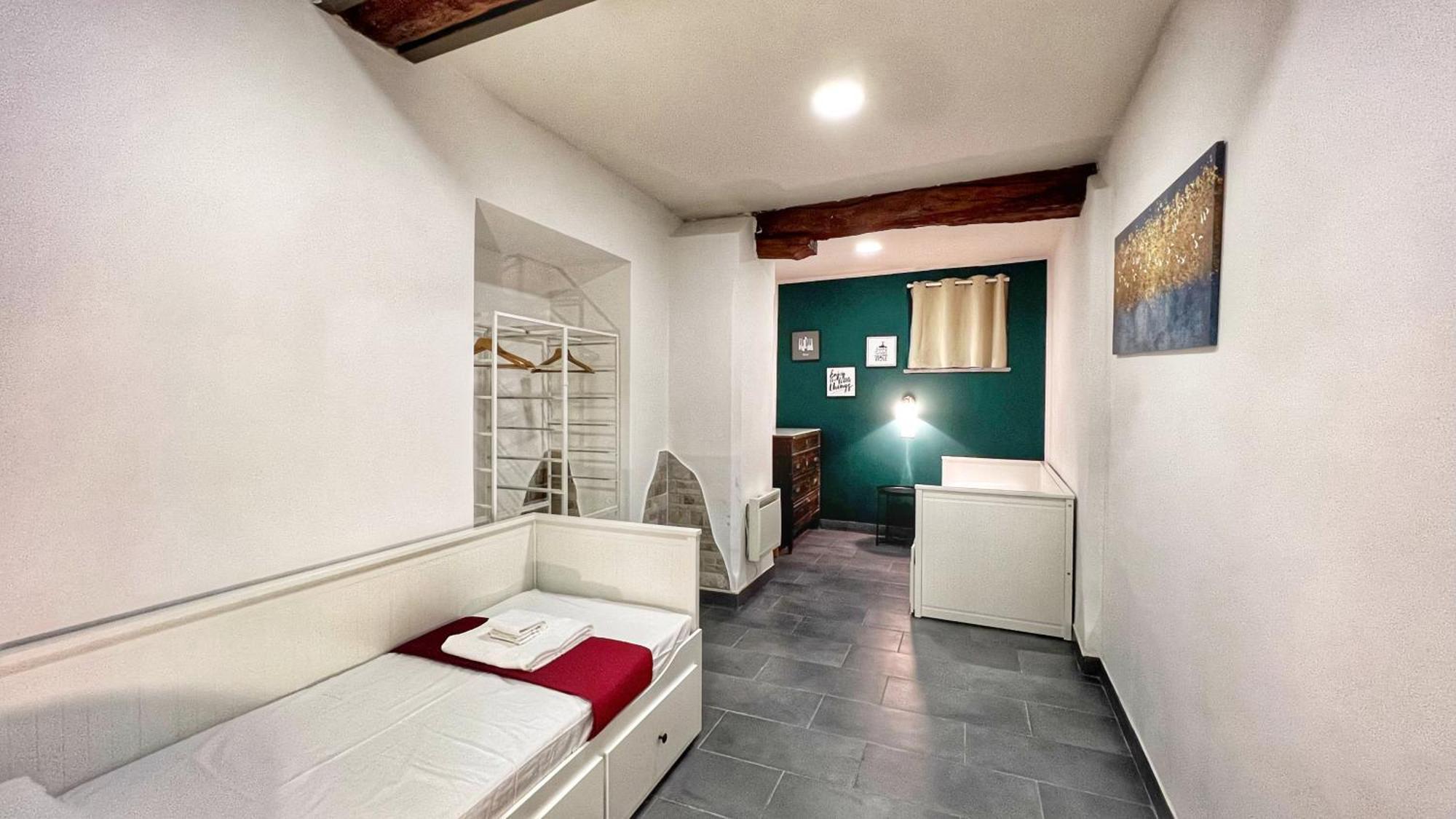 Charming Large Apartment - 3 Bedroom in Trastevere Rome Buitenkant foto